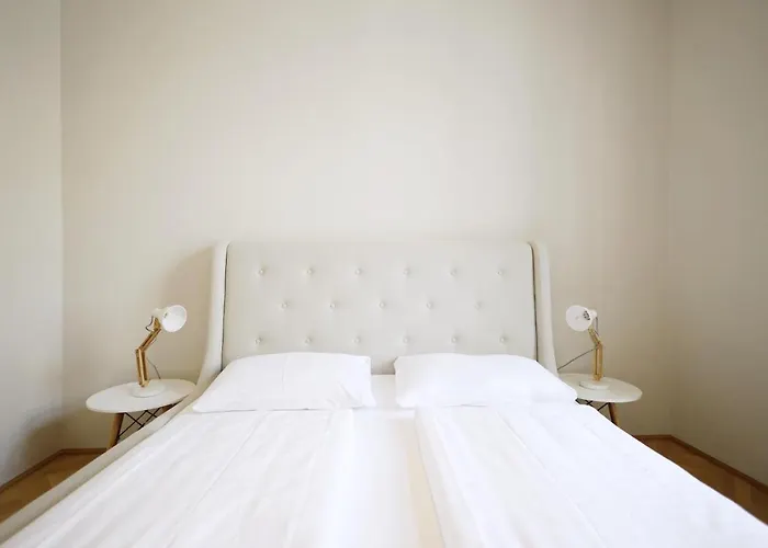 Heymi Karlsplatz Apartment Wien