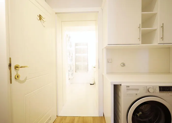 Apartment Heymi Karlsplatz Wien